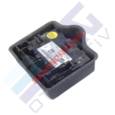 4M0959793C - KAPI KONTROL ÜNİTESİ