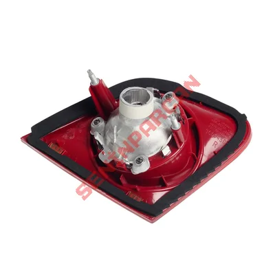 3C5945094C - STOP LAMBASI İÇ SAĞ PASSAT 2006- - Aftermarket