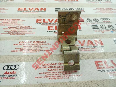 8D0831401B - HINGE - Used Original