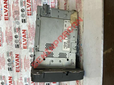 1K0035191G - RADIO