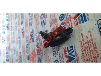 8V0862153A - DEPO KAPAK MOTORU - Used Original