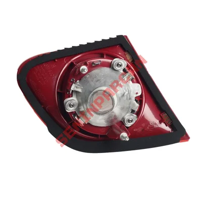 3C5945094C - STOP LAMBASI İÇ SAĞ PASSAT 2006- - Aftermarket