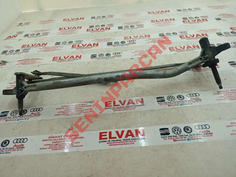 8K1955023A - SILECEK BRAKETI VE MOTORU