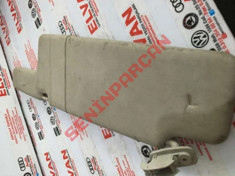 1U0857551 - AYDINLATMALI AYNA VE KORUYUCU.