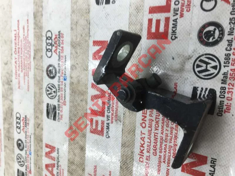 8K0831402B - KAPI MENTESESI