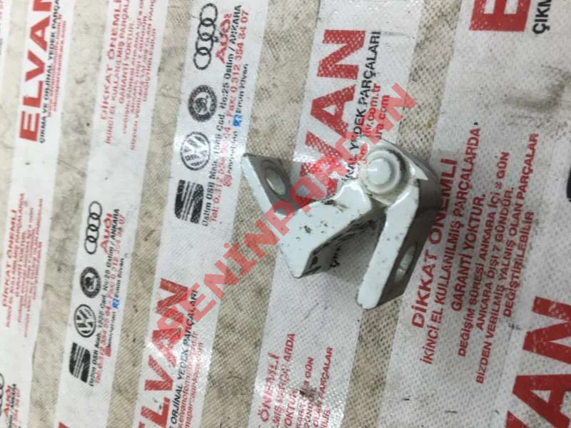 8K0831401E - MENTESE