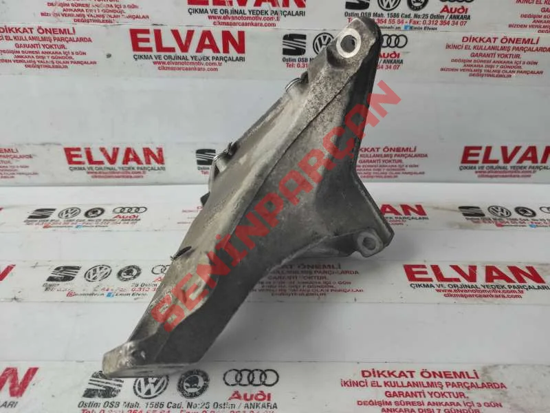 8D0199308M - BRAKET
