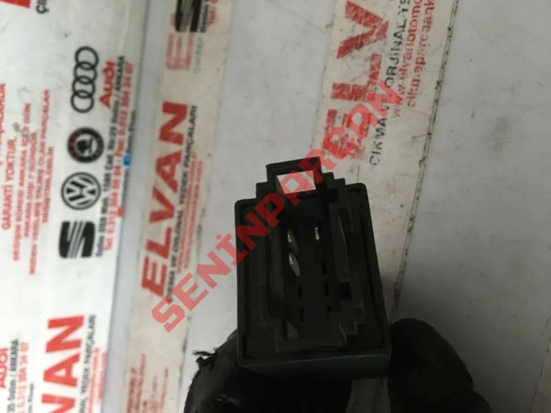5J0959631 - HAVA YASTIĞI ADAPTÖRÜ