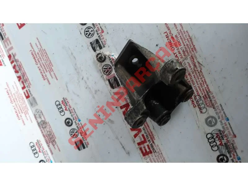4F0199307AA - BRAKET
