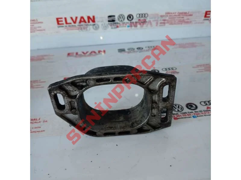 8D0199335P - BRAKET