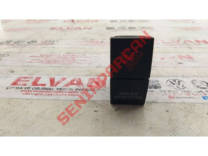 5JA953507B - DÖRTLÜ İKAZ LAMBASININ DÜĞMESİ