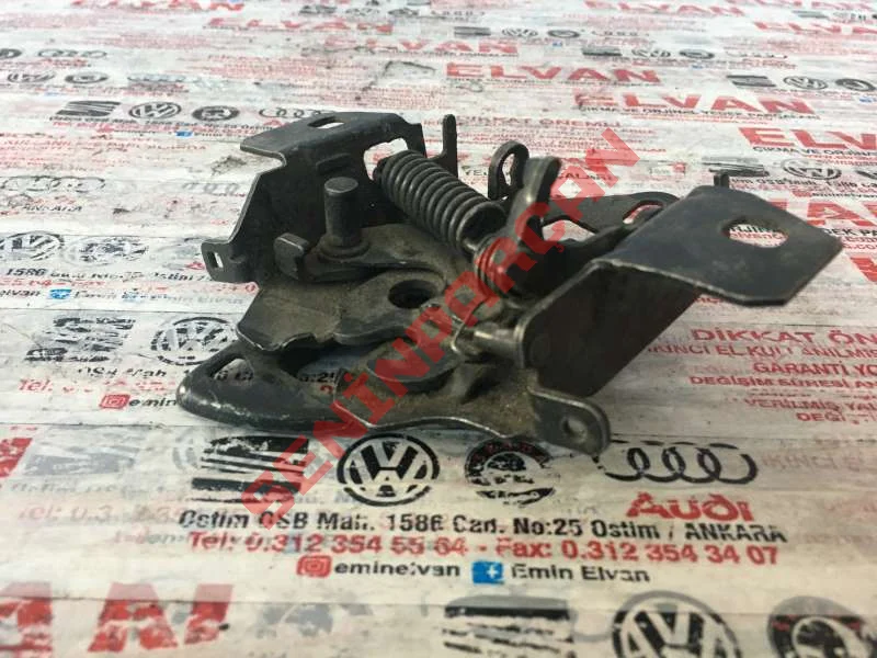 3B0823509K - BAGAJ KAPAĞI KİLİDİ