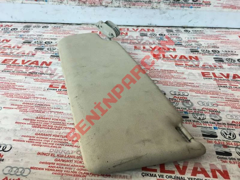 3T0857552F - AYDINLATMALI AYNASI BULUNAN