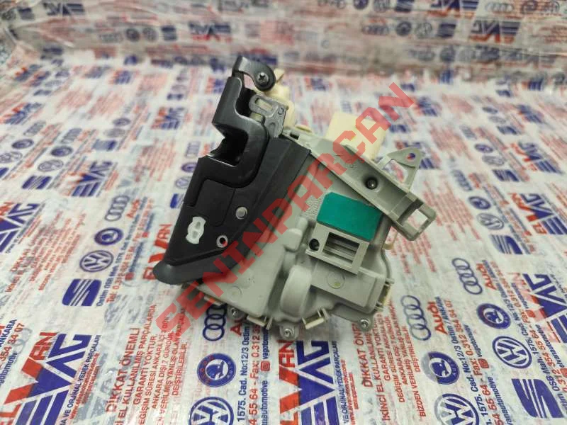 8J1837016D - KAPI KİLİDİ