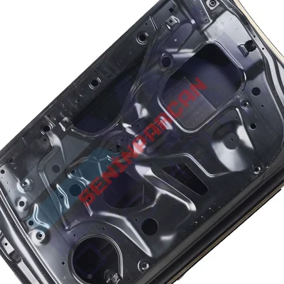 8E0831052 - KAPI ÖN SAĞ AUDI A4 2001-2005 - Orjinal
