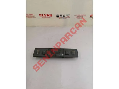 4B0947111 - İÇ VE OKUMA LAMBASI - İkinci El Orjinal