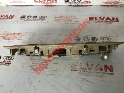 4B0947111 - İÇ VE OKUMA LAMBASI - İkinci El Orjinal
