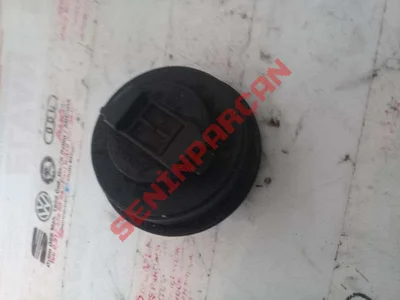 06C103485T - BAŞLIK KAPAĞI - İkinci El Orjinal