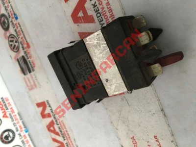 3B0963563D - KOLTUK ISITMA DÜĞMESİ - İkinci El Orjinal