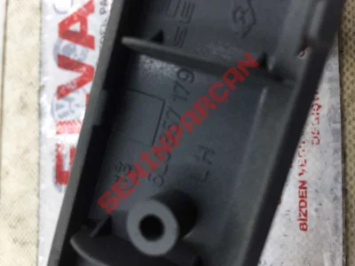 6L0867179 - KAPI KAPLAMASI İÇİN TUTUCU - İkinci El Orjinal