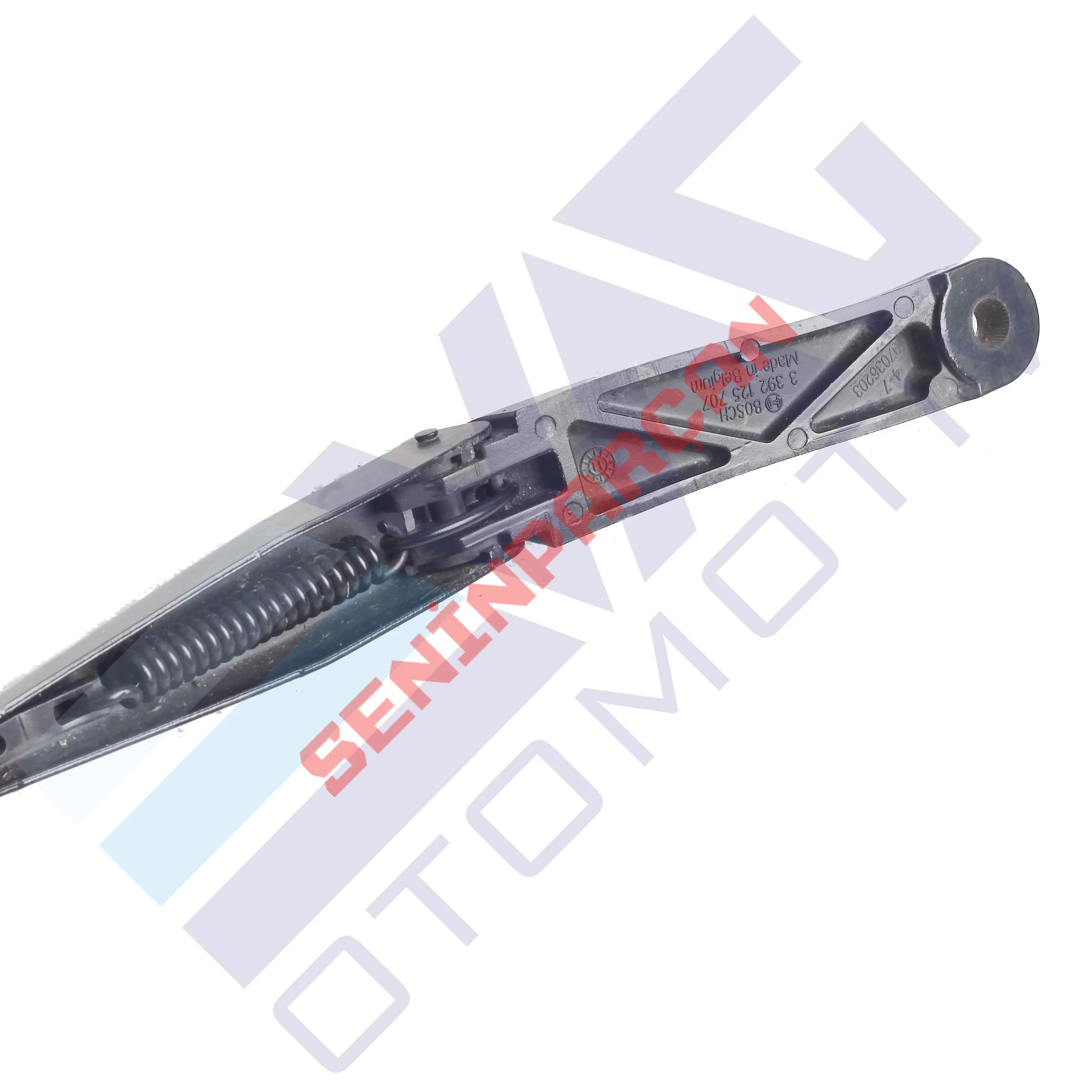 8R1955407B - SİLECEK KOLU SOL Q5 2009-