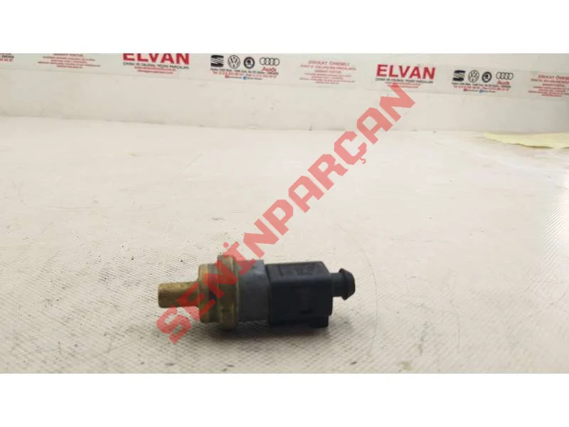 1J0973702 - KABLO SOKETI