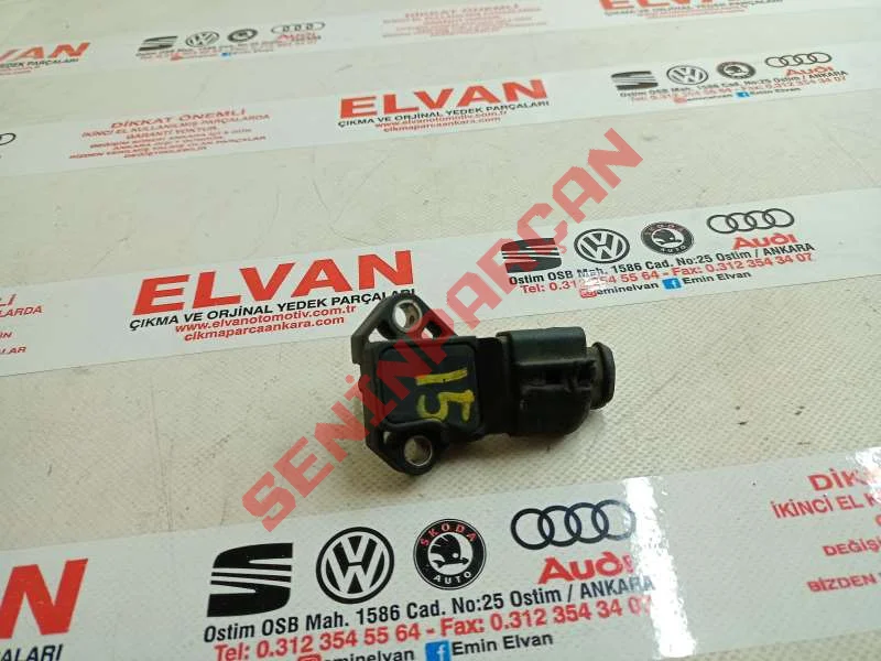 1J0973704 - KABLO SOKETI