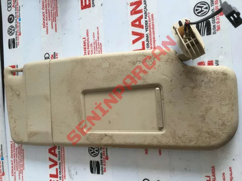 3T0857552F - AYDINLATMALI AYNASI BULUNAN