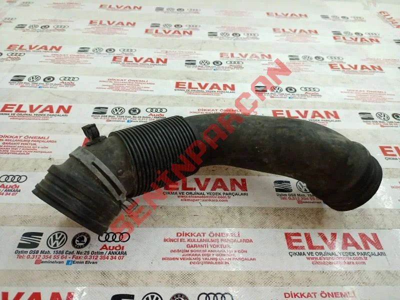 1K0129684A - BAĞLANTI BORUSU