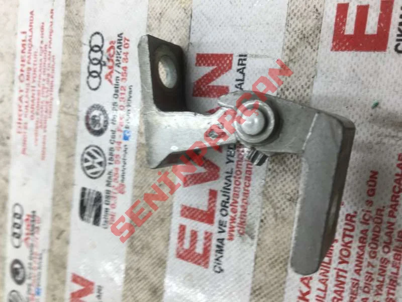 8K0831402D - MENTESE