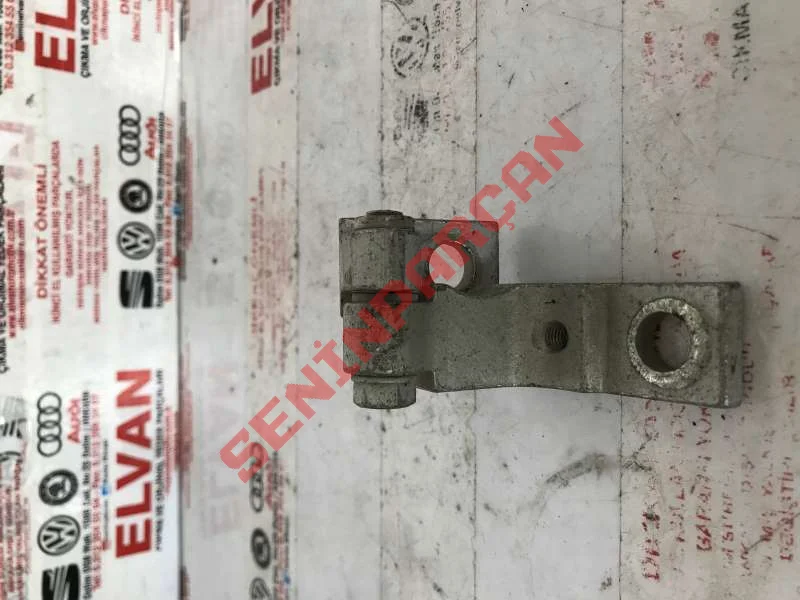 1J0831402A - KAPI MENTESESI