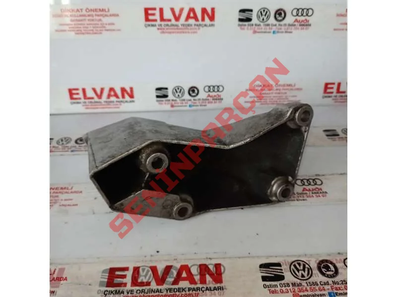 8D0199307P - BRAKET