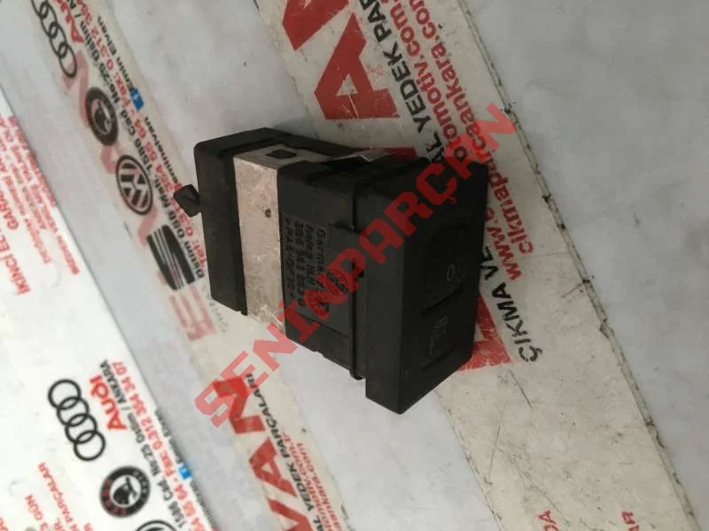 3B0963563D - KOLTUK ISITMA DÜĞMESİ