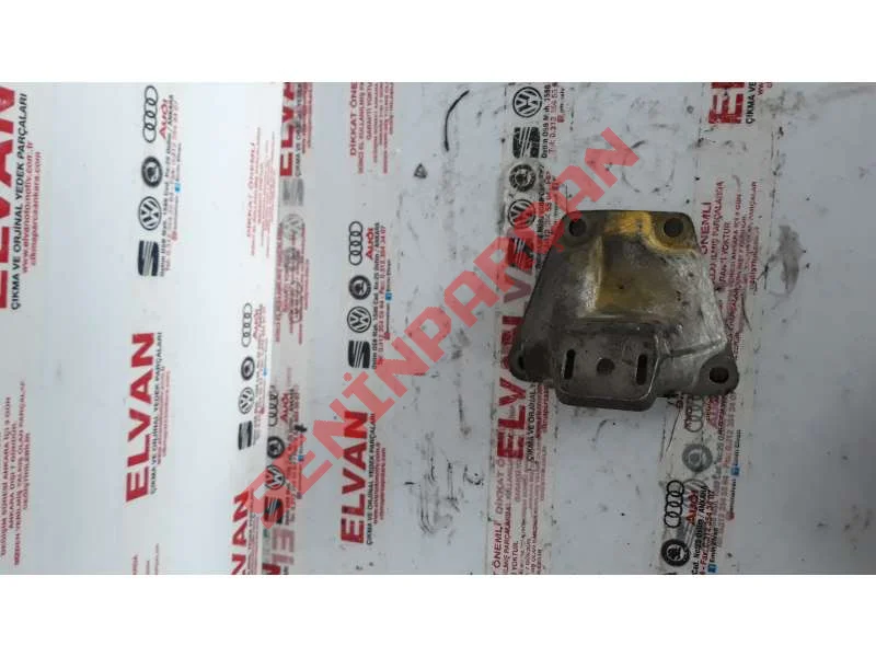 8D0199308AD - BRAKET