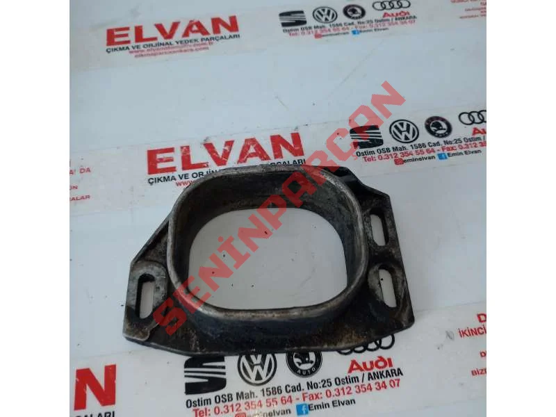 8D0199335P - BRAKET