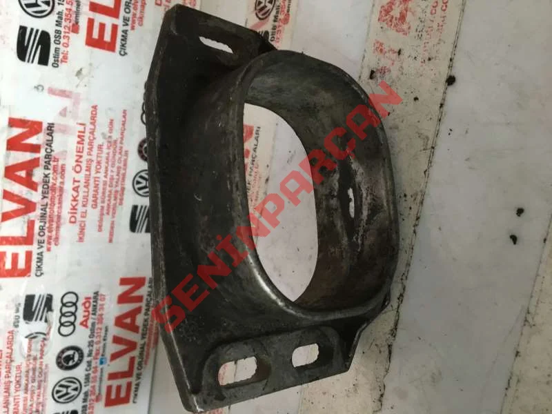 8D0199335P - BRAKET