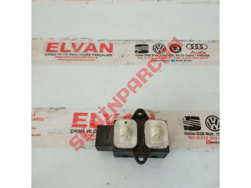 7L0959772D - SOKET