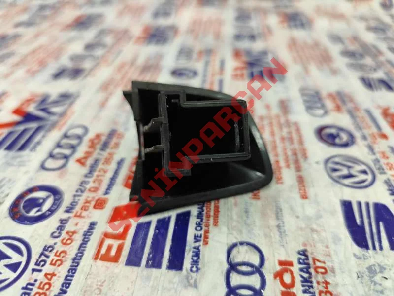 1K8839167A - KAPAK KAPI KOLU DIS SOL